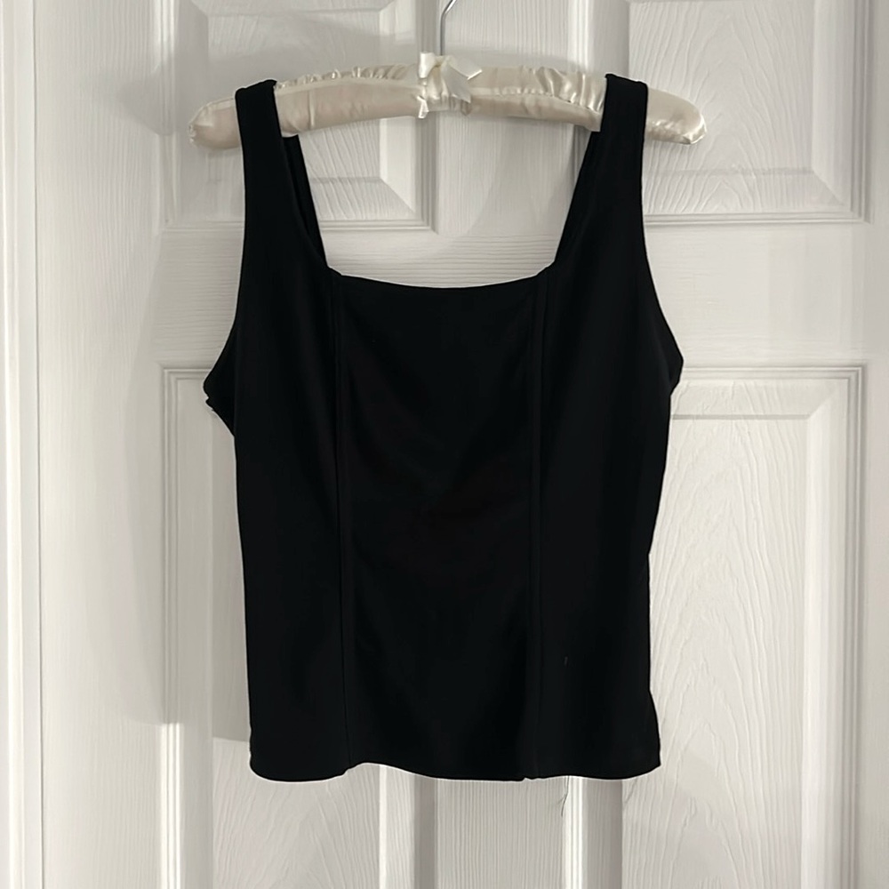 🖤basic and essential Black stretch top